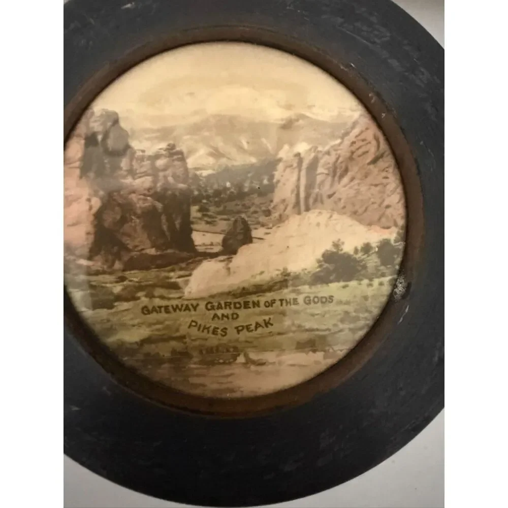 Vintage Souvenir tin with 